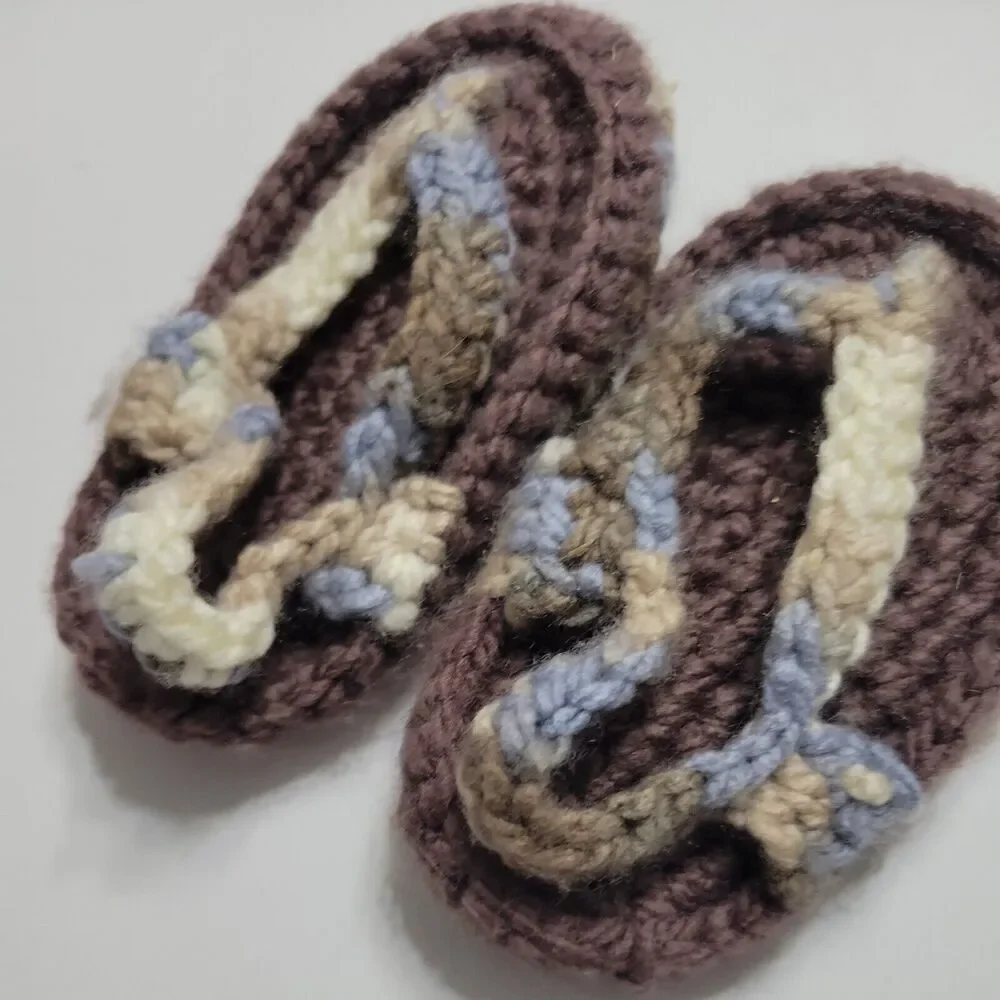 Hand Knit‎ Boys 5 House Shoes Blue Flip Flop Moccasin Yarn Sole Brown Boho Soft